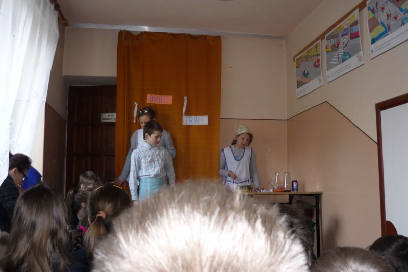 10.jpg (63402 bytes)